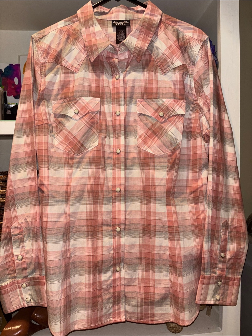 Wrangler Women’s Pink and White Plaid Button-Down Western Shirt